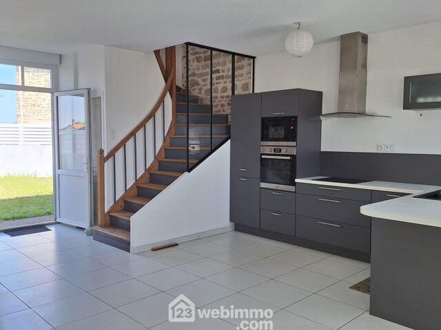 Maison - 68m² - Avrillé — photo du bien