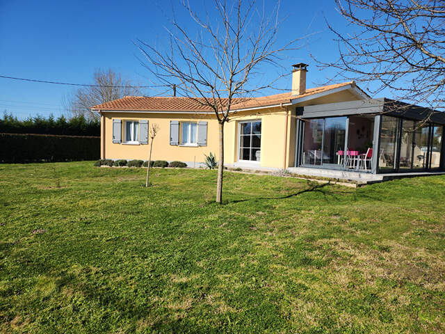 Maison contemporaine 3 chambres secteur St Savin — photo du bien