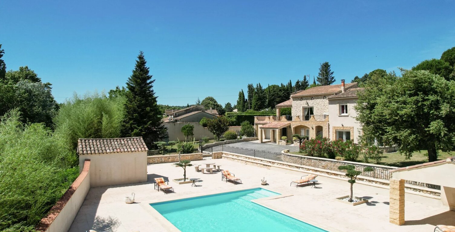 Spacieuse villa composée de deux habitations avec piscine et jar — photo 1