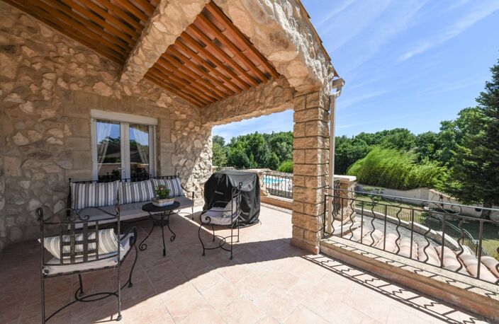 Spacieuse villa composée de deux habitations avec piscine et jar — photo 2