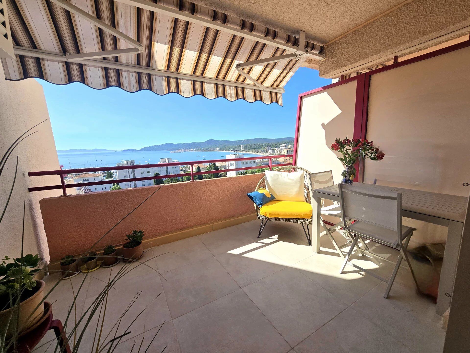 Appartement  T2 à vendre Lavandou (Le) 83980