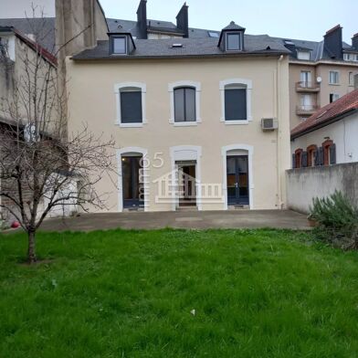 Maison 5 pièces 1050 €