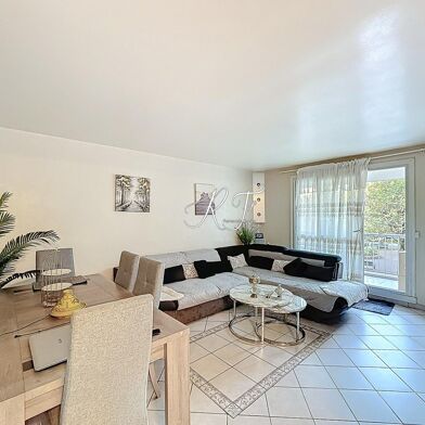 Appartement 4 pièces 242000 €
