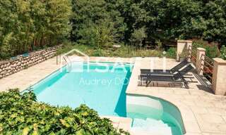 Maison 13 Pièces 232 m² à vendre à Les Vans (07140)