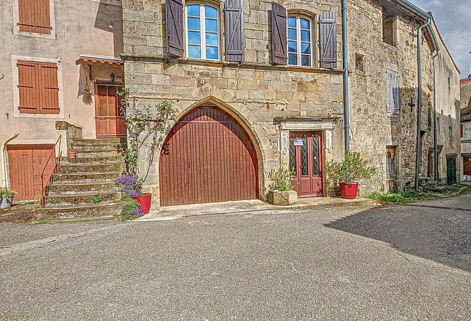 Superbe maison de caractère avec garage — photo 1