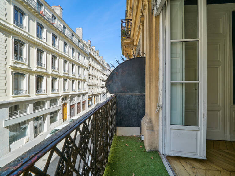 Lyon 6 - Place Maréchal Lyautey: Un appartement T2 entièreme — photo 1