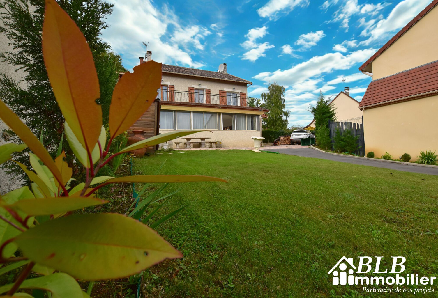 78690 Essarts-le-Roi à vendre maison familiale 212 m2 avec d — photo 1
