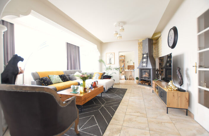 78690 Essarts-le-Roi à vendre maison familiale 212 m2 avec d — photo 5