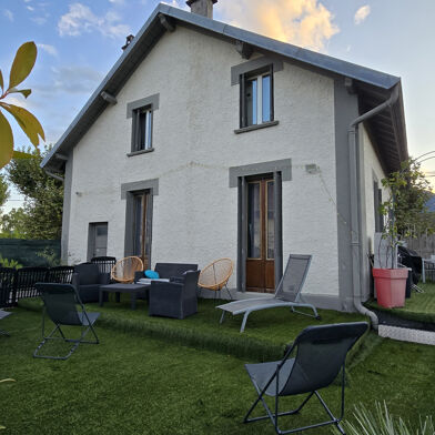 Appartement 5 pièces 360000 €