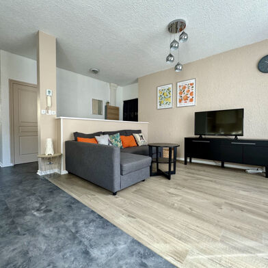 Appartement 3 pièces 674 €