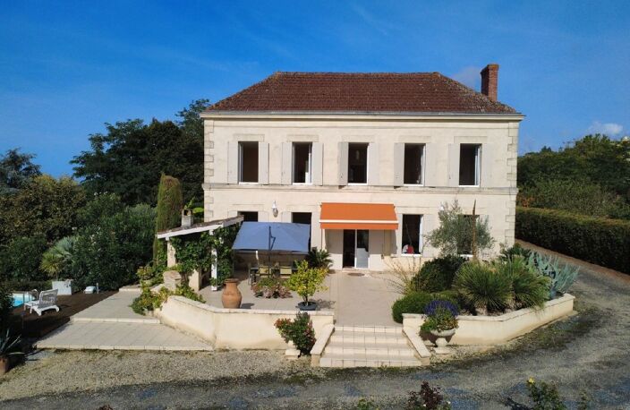 Maison 8 pièces 230 m&sup2; — photo 2
