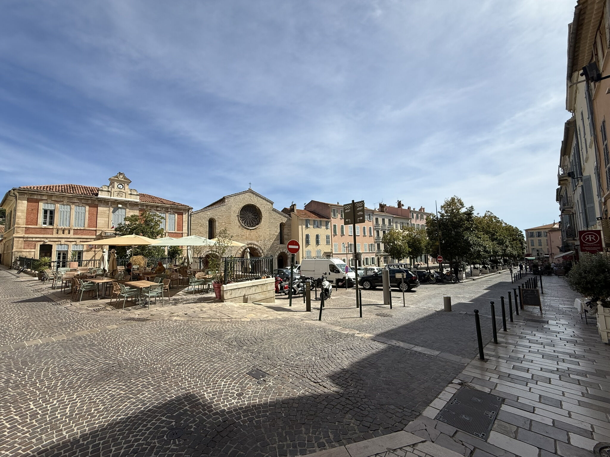 Immeuble  à vendre Hyères 83400