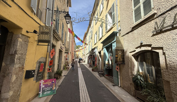 Immeuble  à vendre Hyères 83400