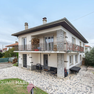 Immeuble  255500 €