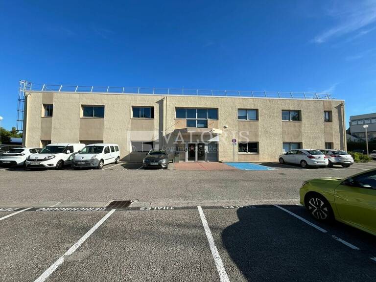 BUREAUX à LOUER — photo 1