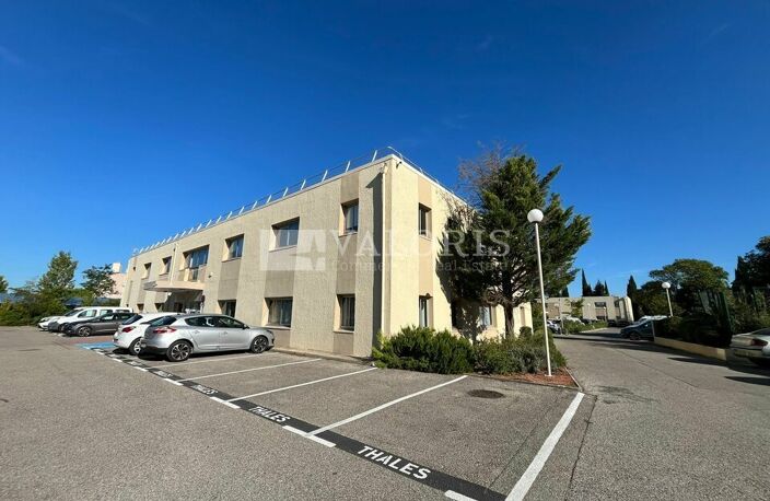 BUREAUX à LOUER — photo 2