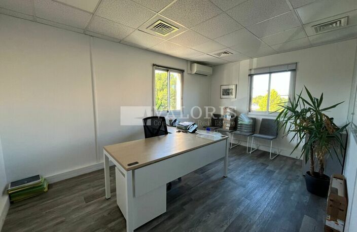 BUREAUX à LOUER — photo 4