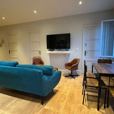 Appartement 6 pièces 530 €