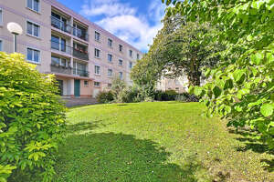 Rouen DESCROIZILLES - APPARTEMENT T3 AVEC BALCON + 1 PLACE DE STATIONNEMENT + 1 CAVE SECTEUR CHU DE ROUEN