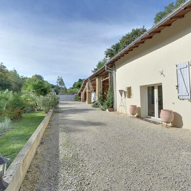 Maison 11 pièces 475000 €