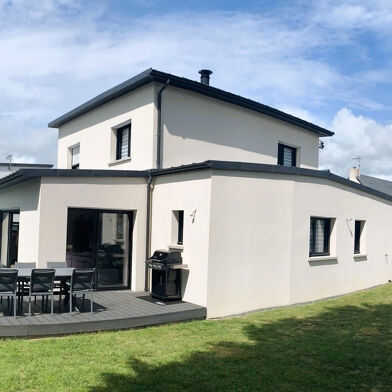 Maison 6 pièces 790400 €