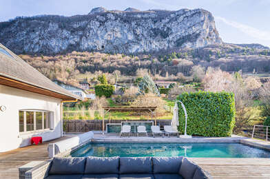 Maison 8 pièces 2495000 €