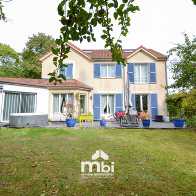 Maison 8 pièces 575000 €