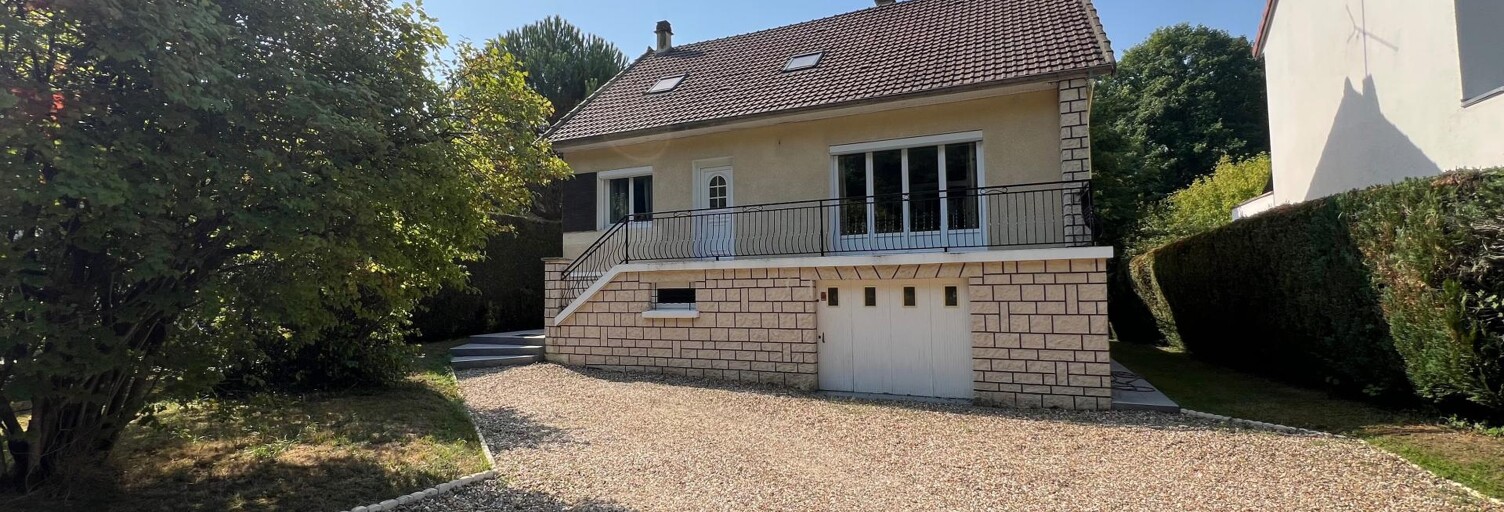 Maison 6 Pièces 175 m² à vendre à Le Mesnil-Saint-Denis (78320)