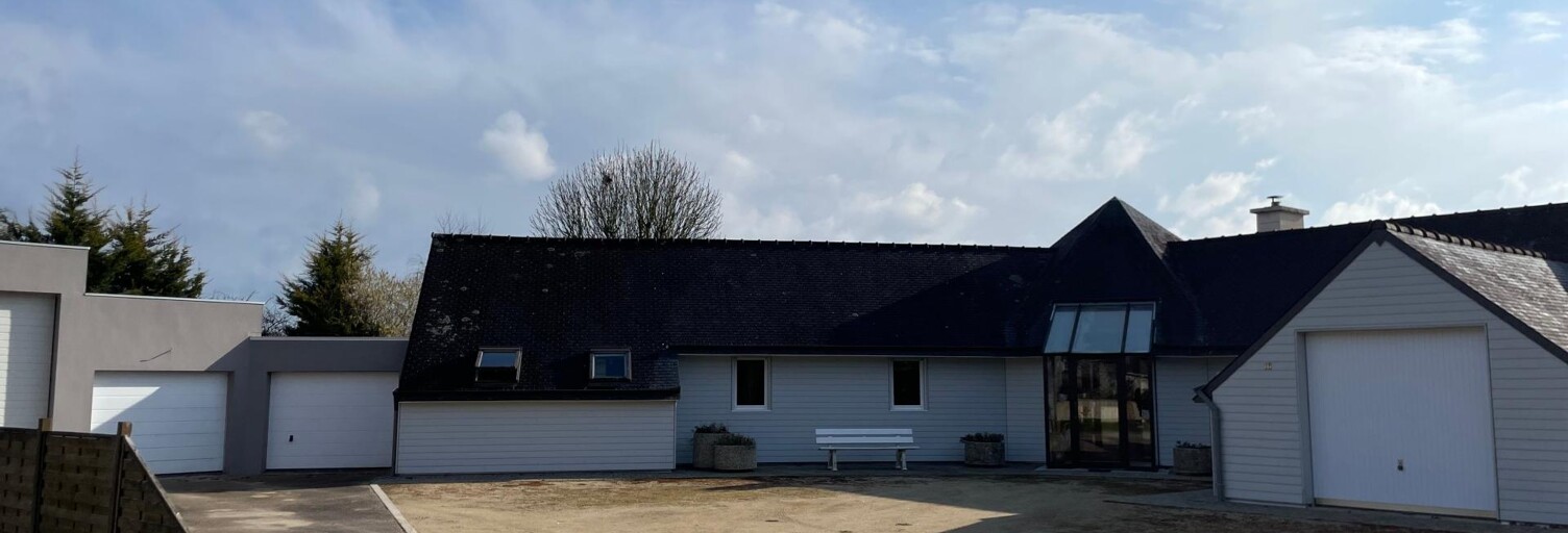 Maison 8 Pièces 195 m² à vendre à Lampaul-Guimiliau (29400)