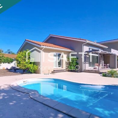 Maison 5 pièces 599000 €