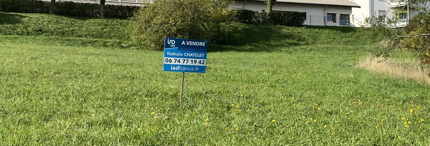 Terrain  1251 m² à vendre à Plateau-des-Petites-Roches (38660)