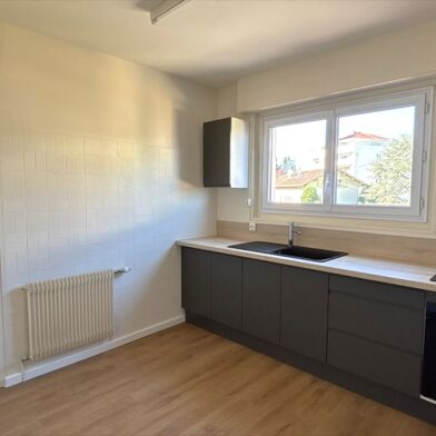 Appartement 2 pièces 990 €