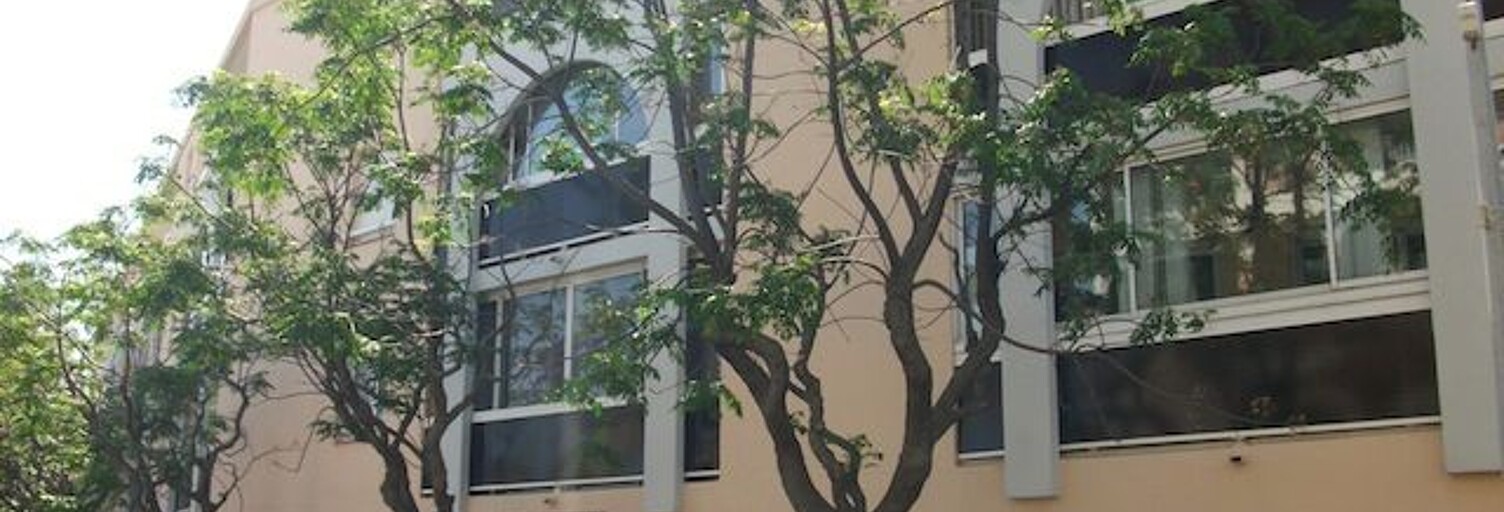 Garage   m² à louer à Sanary-sur-Mer (83110)