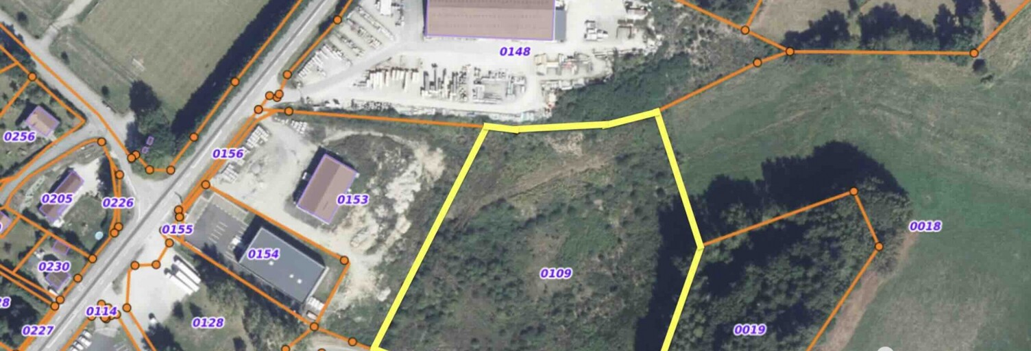 Terrain  19141 m² à vendre à Ussel (19200)