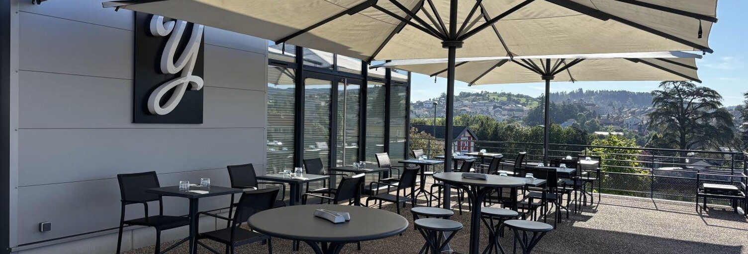 Commerce  365 m² à vendre à Yssingeaux (43200)