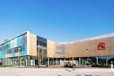 Commerce  106000 €