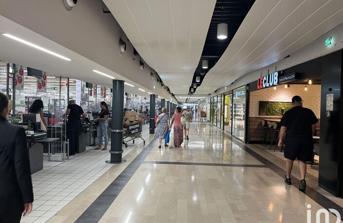 Vente Boutique/Local commercial 51 m&sup2; — photo 3