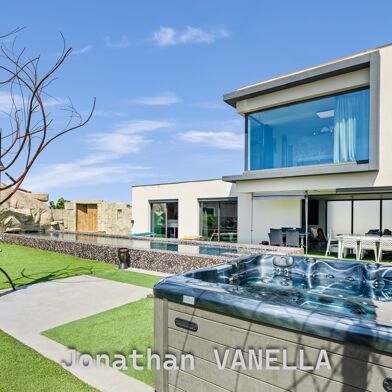 Maison 8 pièces 658000 €