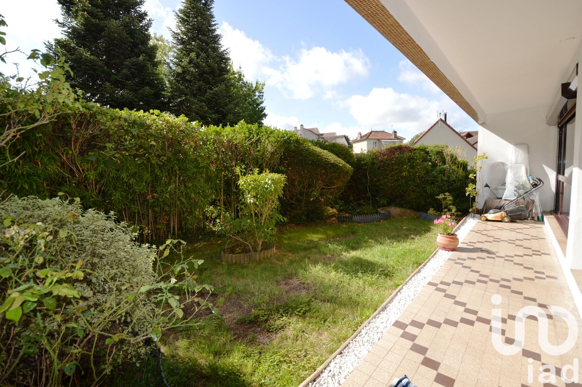 Villebon-sur-Yvette - 84m² - 3p. - 2ch.