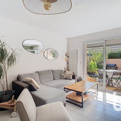 Maison 3 pièces 254000 €