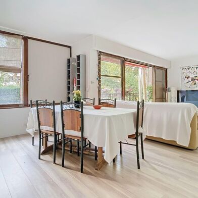 Appartement 4 pièces 260000 €