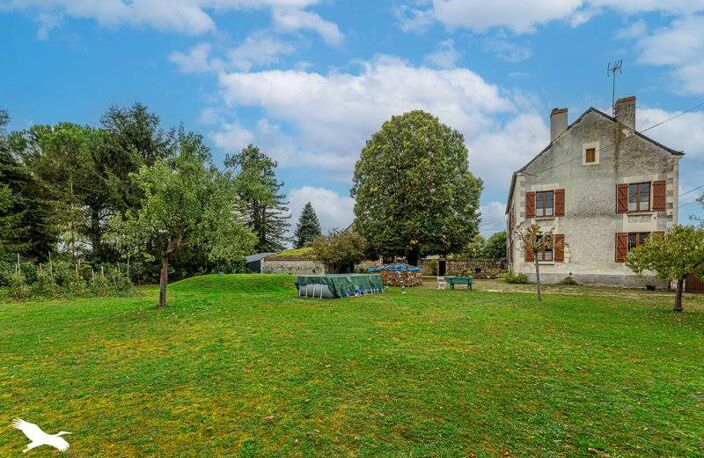 Maison en pierre de 5 pièces principales — photo 2