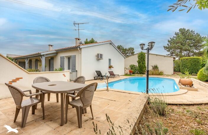 Villa de 6 pièces principales — photo 2