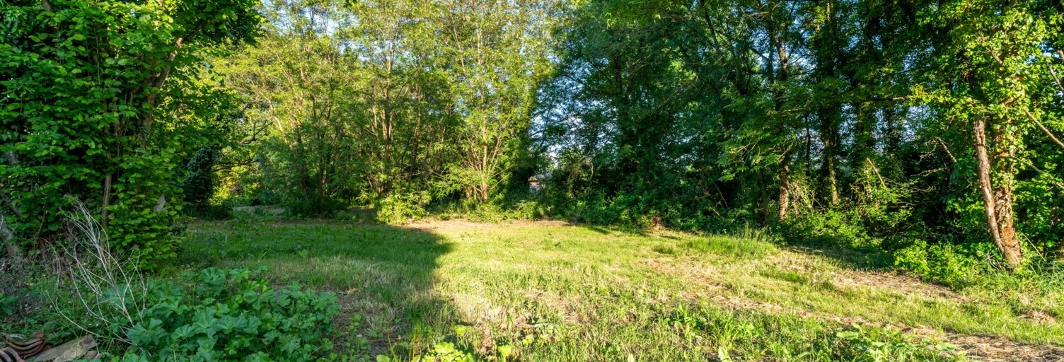 Terrain  566 m² à vendre à Les Chères (69380)