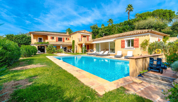 Villa / Maison 6 pièces  à vendre Grimaud 83310