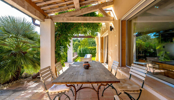 Villa / Maison 6 pièces  à vendre Grimaud 83310