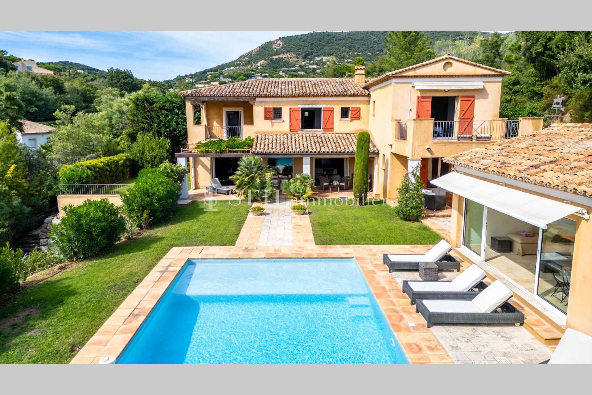 Villa / Maison  T6 à vendre Grimaud 83310