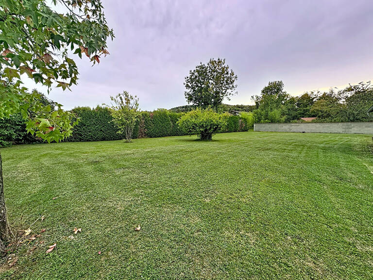 Terrain St Etienne De St Geoirs 1000 m2 — photo 1