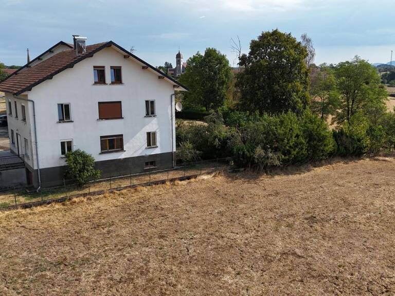 MAISON DE 316,95 M2 9 PIECES SUR 5.52 ARES 149000 EUROS — photo 1