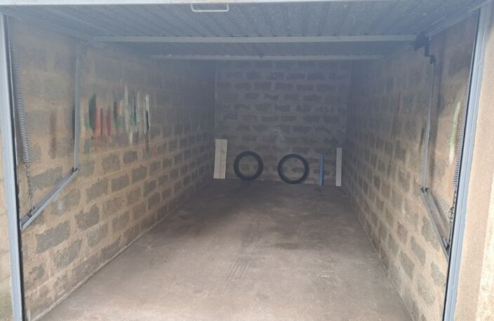 Garage situé à Thionville — photo 2